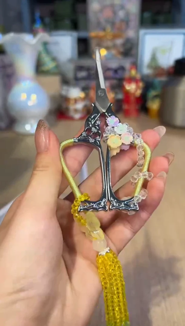 【闪购商品】杯62白盒黄色珍珠茶剪