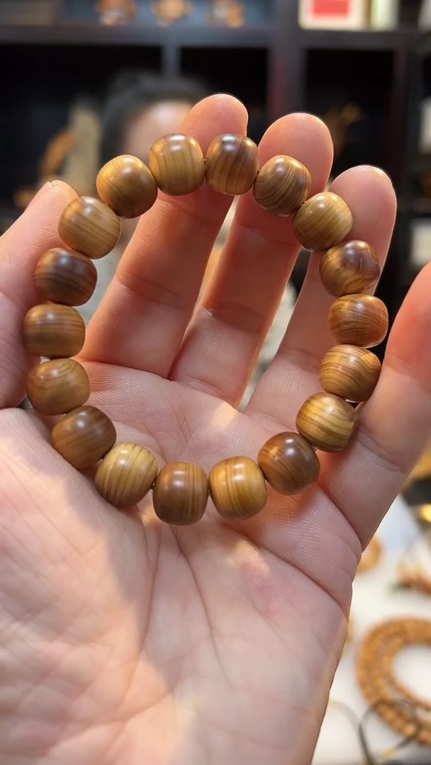 崖柏12黑油精品老型太行太行