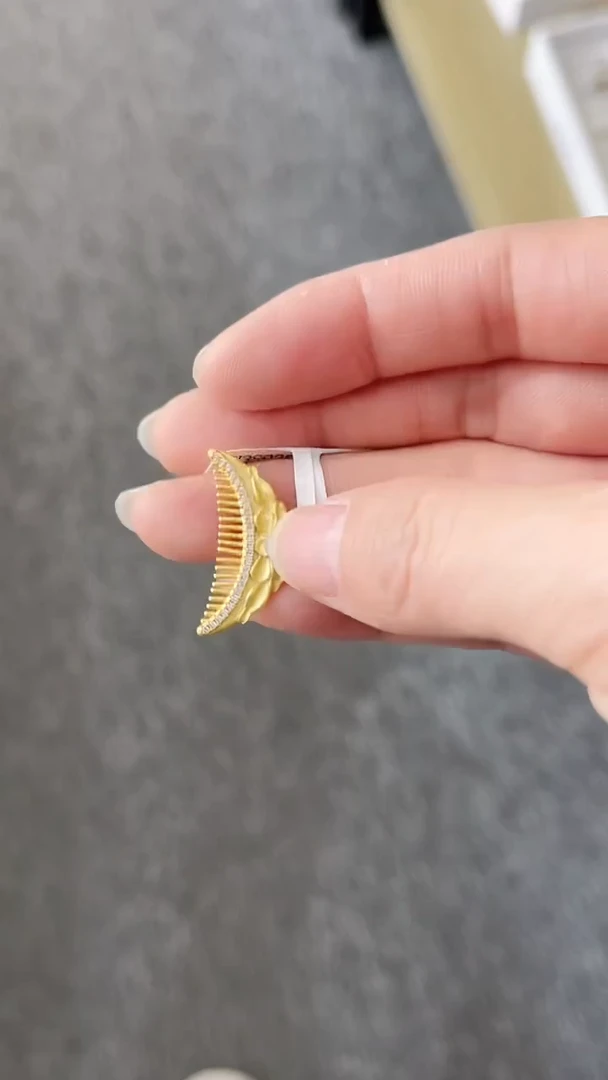 【闪购商品】和田玉（糖玉）颈饰未镶嵌成品