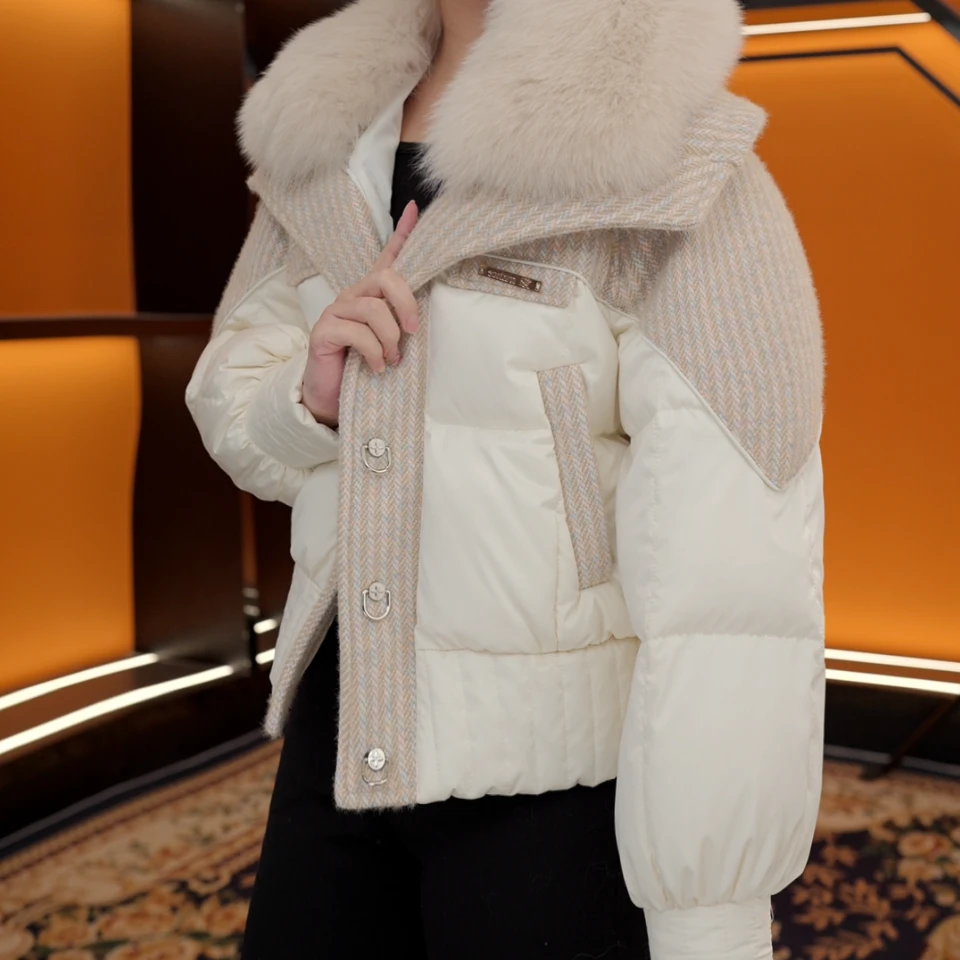 2026新款白色大毛领可拆卸小香风保暖羽绒服短款
