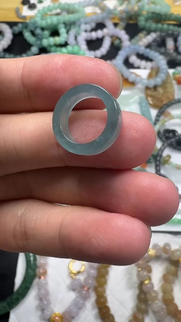 翡翠未镶嵌颈饰【闪购商品】 天然翡翠