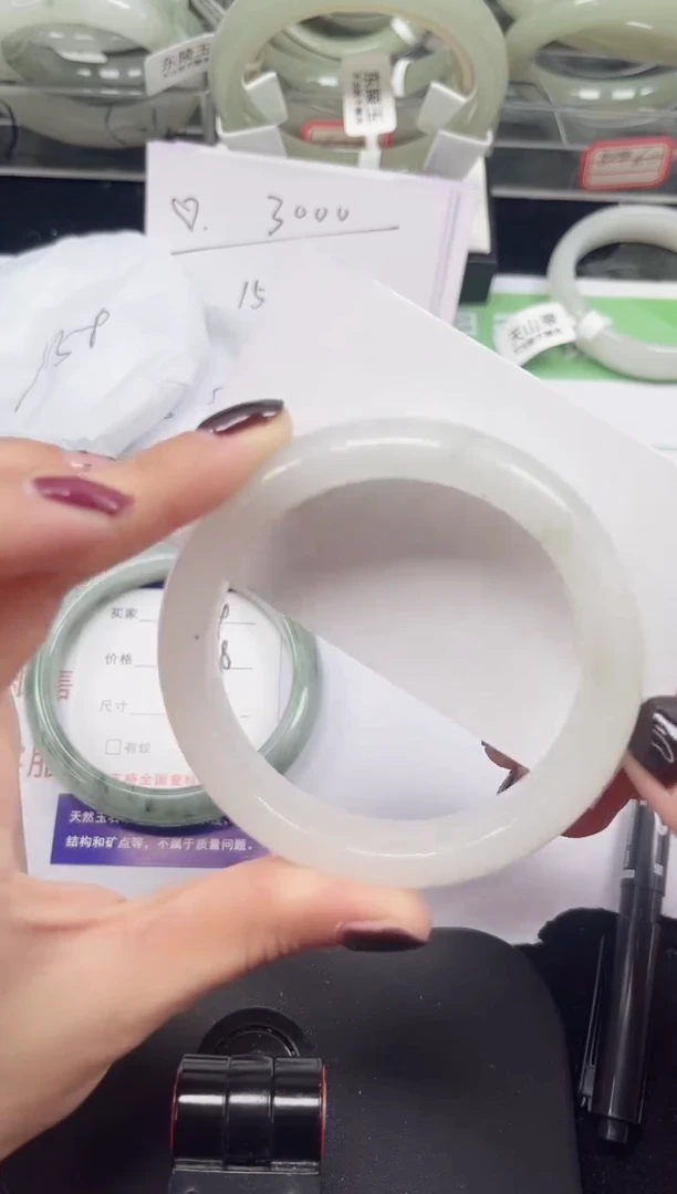 未镶嵌手镯石英质玉45-57/58