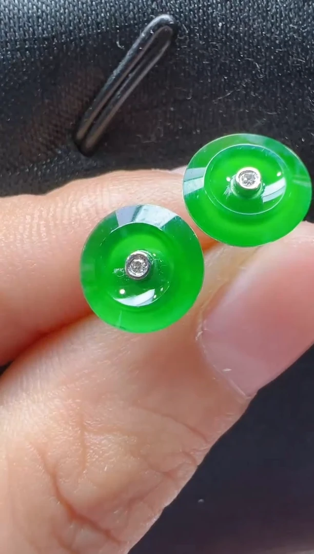 【闪购商品】翡翠耳饰18K金镶嵌多样性发货拍一发一