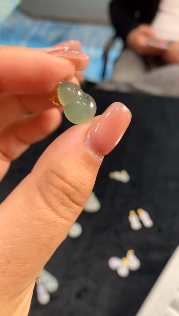 【闪购商品】翡翠吊坠(不含链)18K金镶嵌040 lad