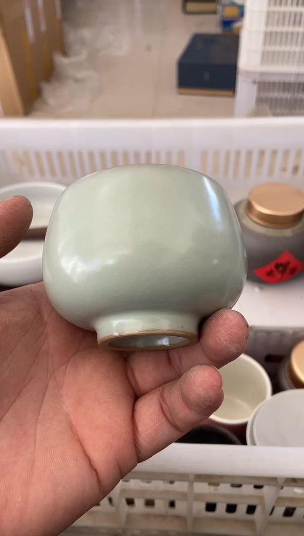 无运费险有瑕疵的摄影的产品有使用过的痕迹有点脏介意勿拍