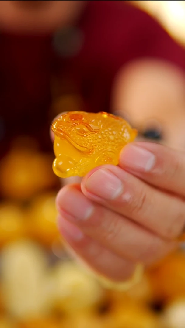 裸石琥珀未镶嵌金珀呱呱来财16.63