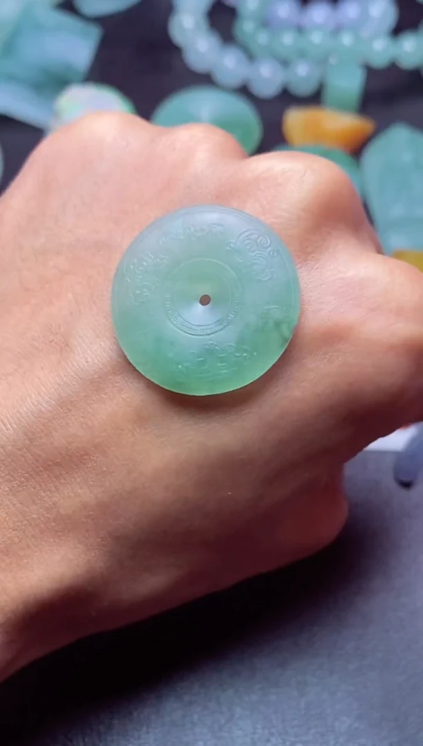 未镶嵌定制翡翠翡翠