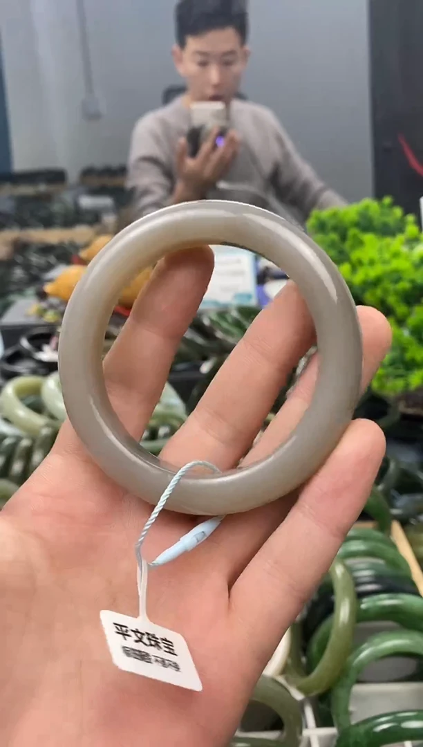 未镶嵌手镯和田玉57.6