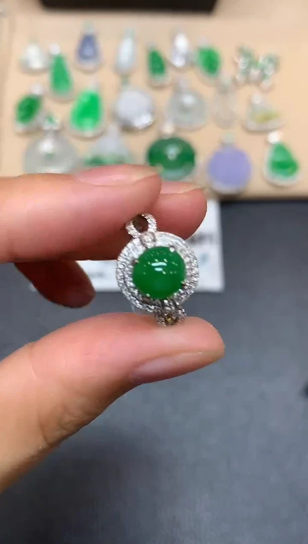 18K金镶嵌戒指翡翠蛋面【无服务费