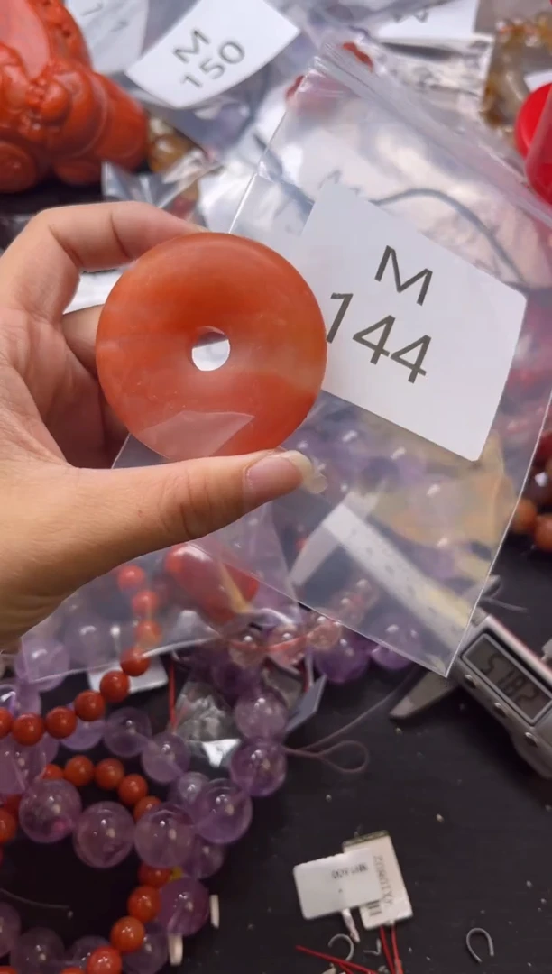 未镶嵌南红玛瑙珠宝奇石M144瑕疵