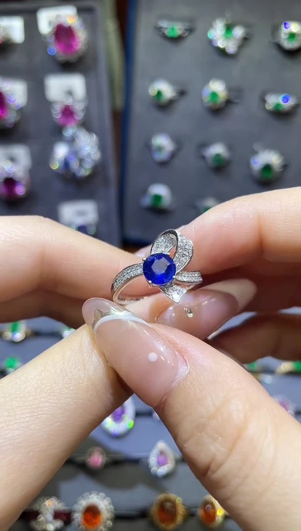 【闪购商品】蓝宝石戒指18K金镶嵌1.13ct/无烧皇家蓝