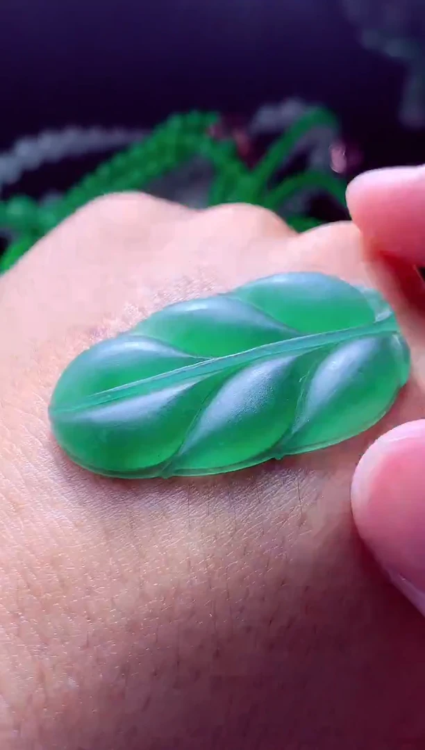 未镶嵌定制翡翠成*#翡翠毛货定制