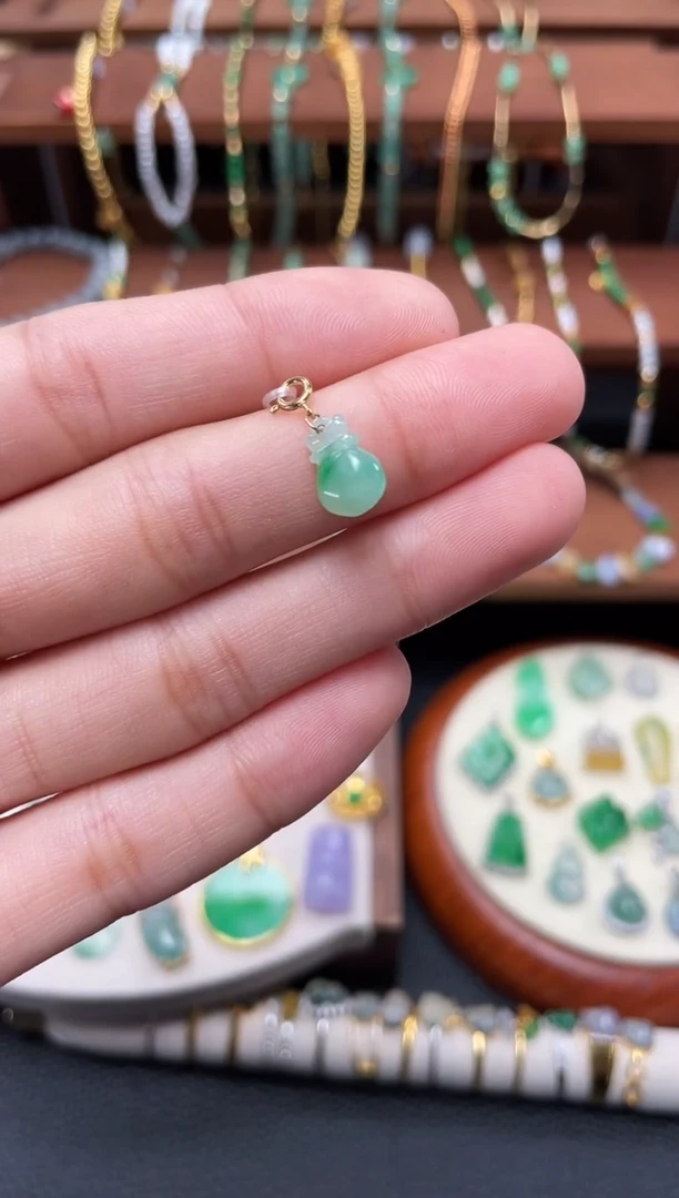 【闪购商品】翡翠吊坠(不含链)18K金镶嵌一个  JK418