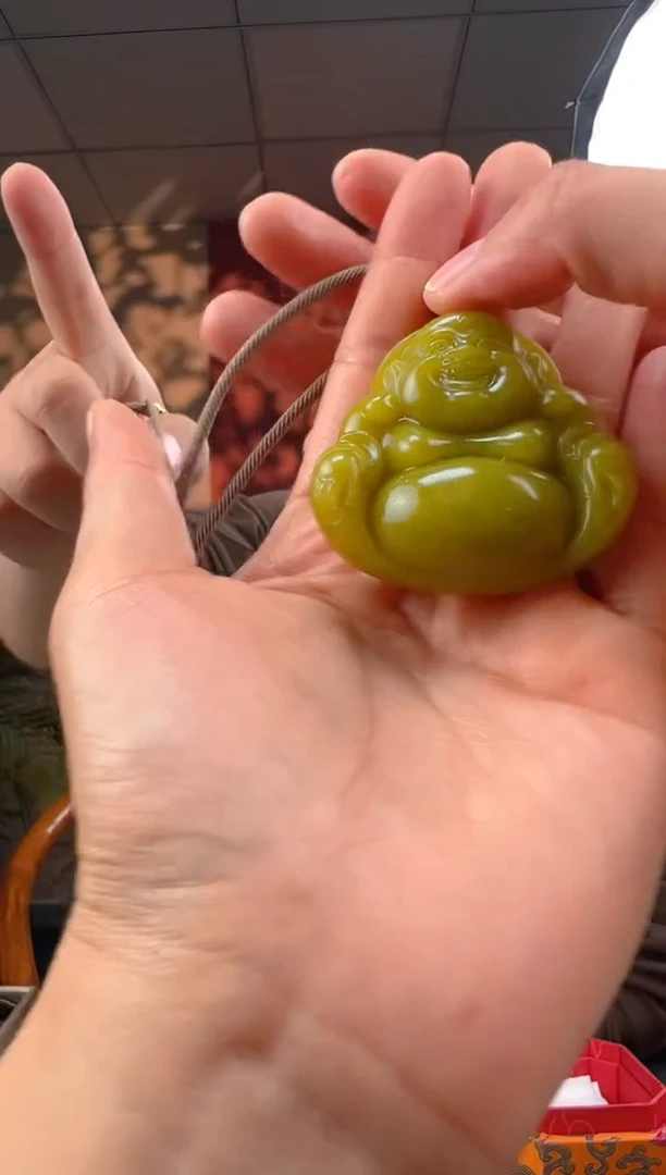 未镶嵌岫玉颈饰a31