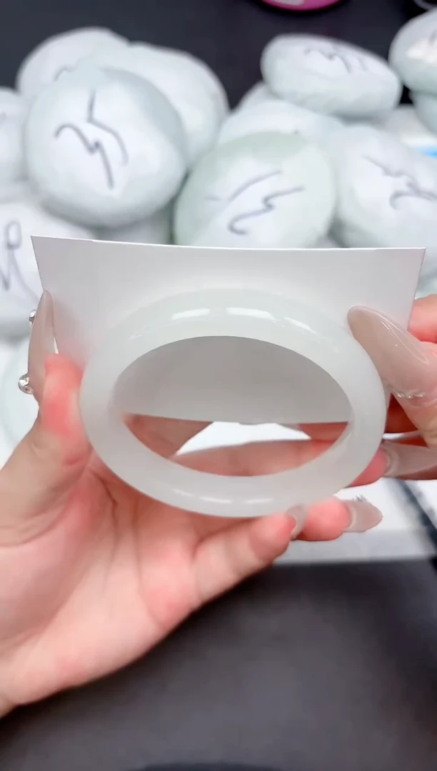 未镶嵌手镯石英质玉301-58.3