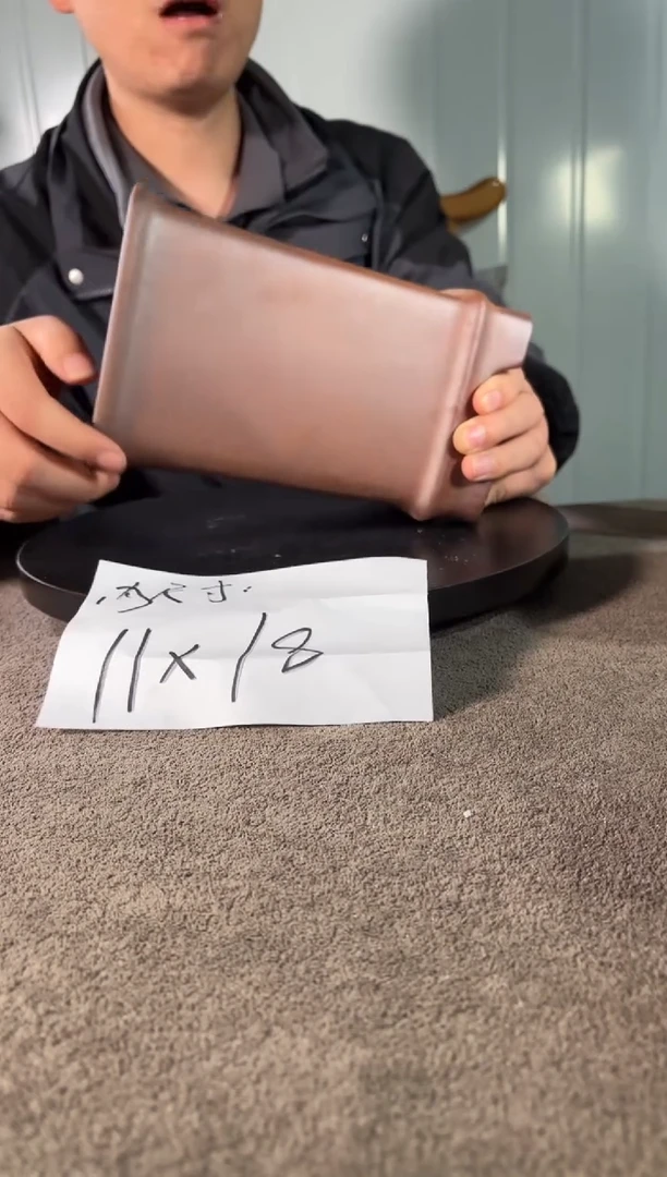 A宜兴紫砂小花盆