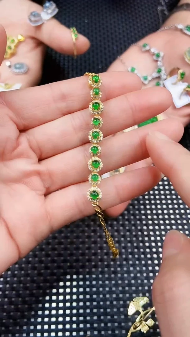 【闪购商品】翡翠手链未镶嵌11111111111