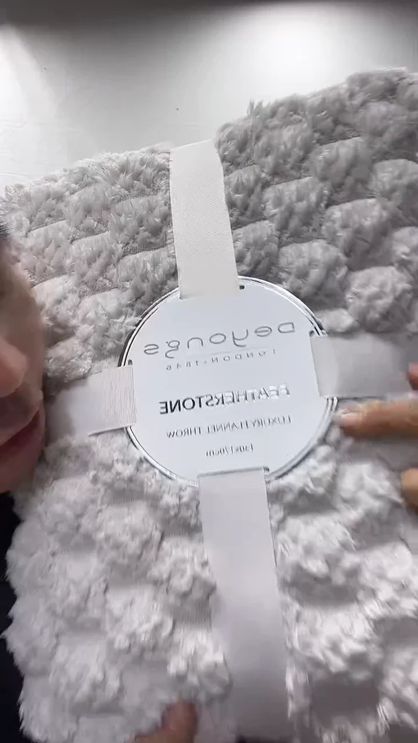 聚酯纤维1.3*1.7随机塔芙绒