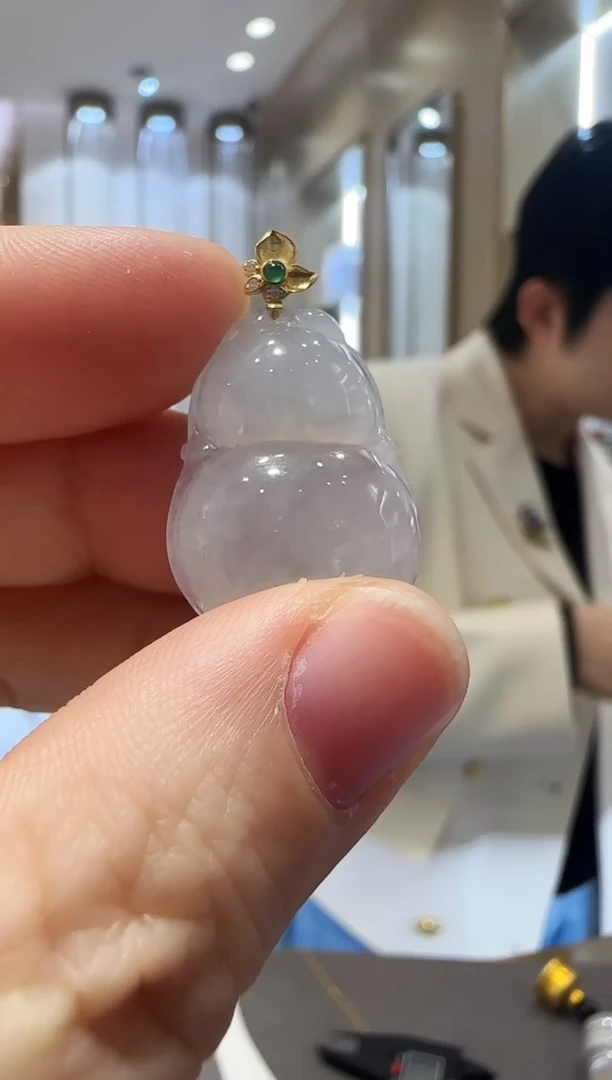 吊坠(不含链)未镶嵌翡翠金*贝【81】