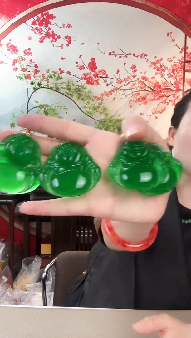 圣吉推荐款绿来福吊坠