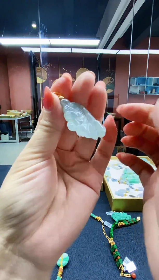 颈饰未镶嵌翡翠翡翠吊坠