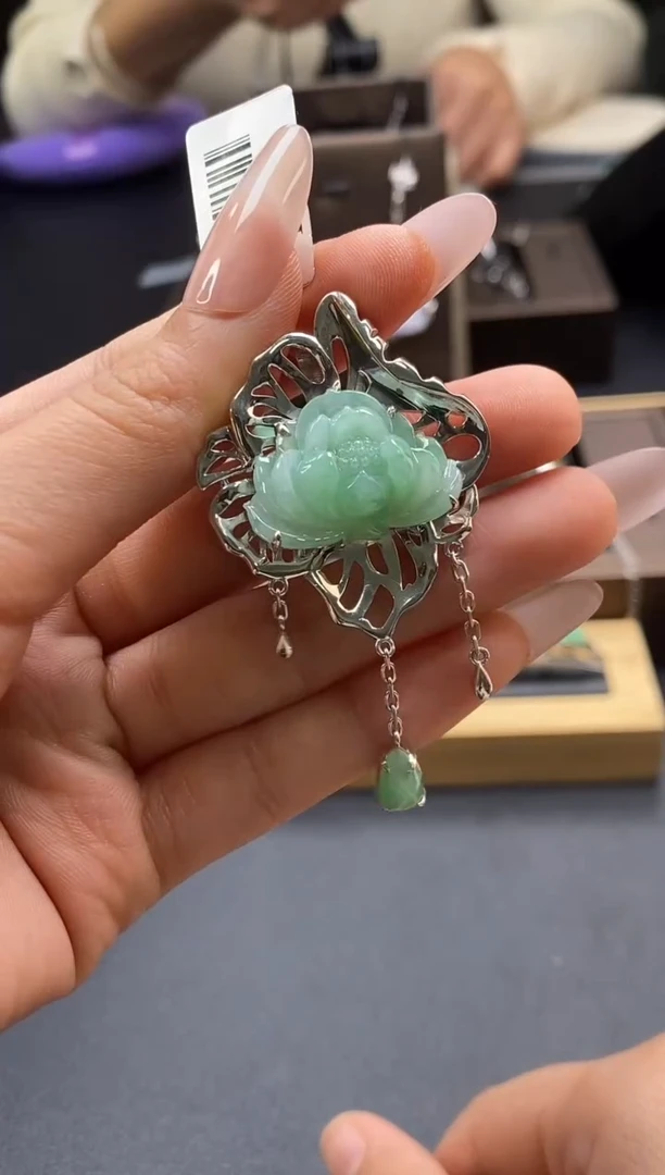 颈饰银S925镶嵌翡翠17668