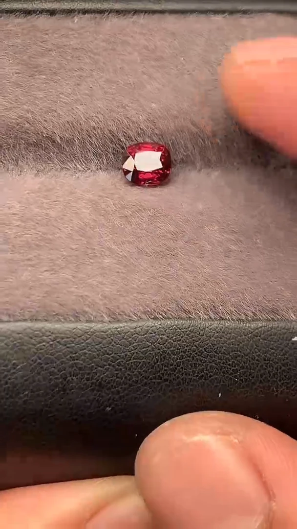 裸石未镶嵌尖晶石1.02c't