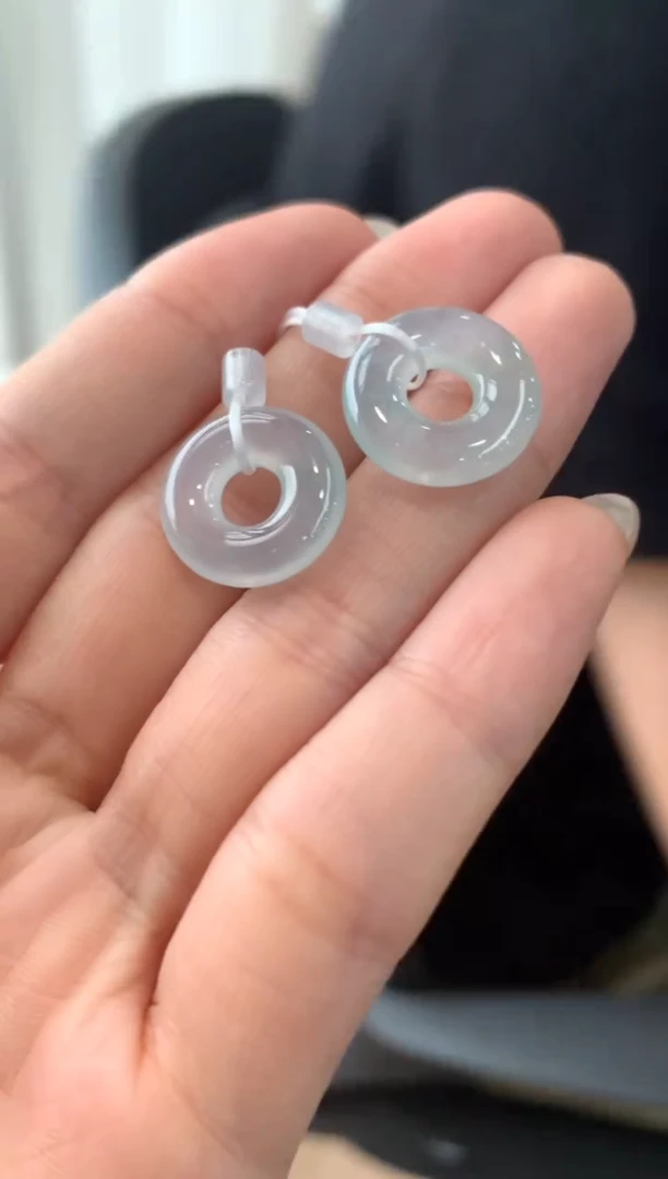 翡翠未镶嵌耳饰甜甜圈