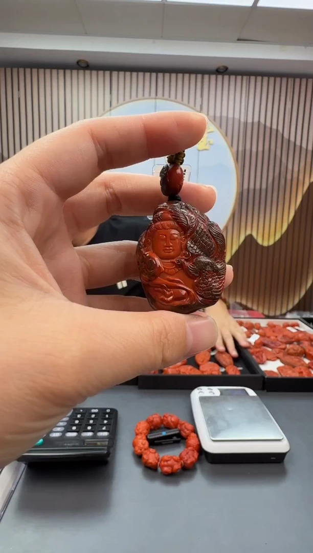 未镶嵌雕刻南红玛瑙121ZB1020产品一个