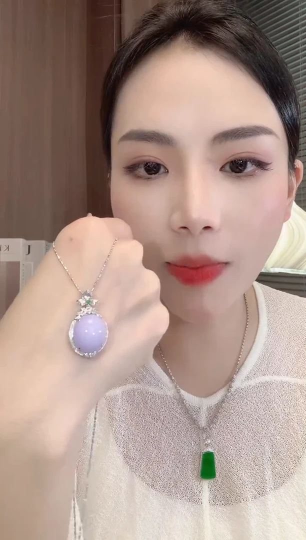 翡翠18K金镶嵌吊坠(不含链)A6 紫货有一定色差