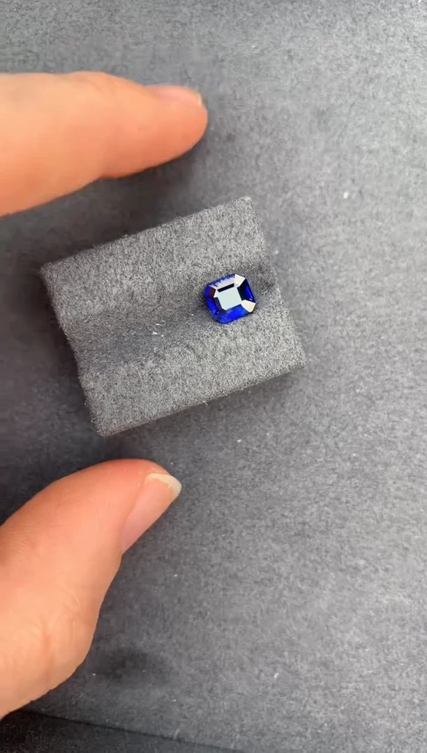 【闪购商品】蓝宝石裸石未镶嵌1ct皇家蓝