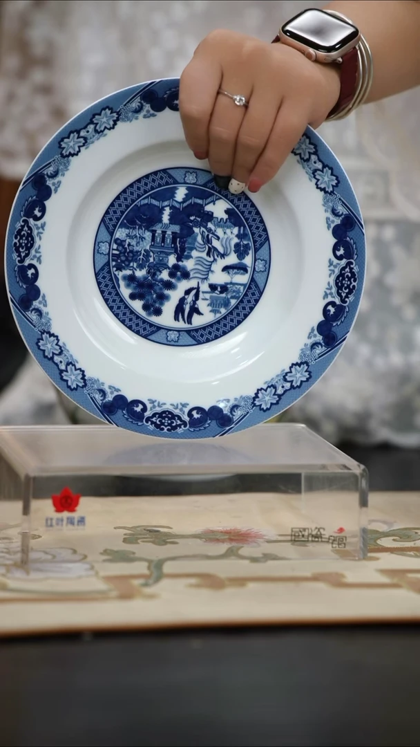 2个微瑕古典园林8英寸汤盘