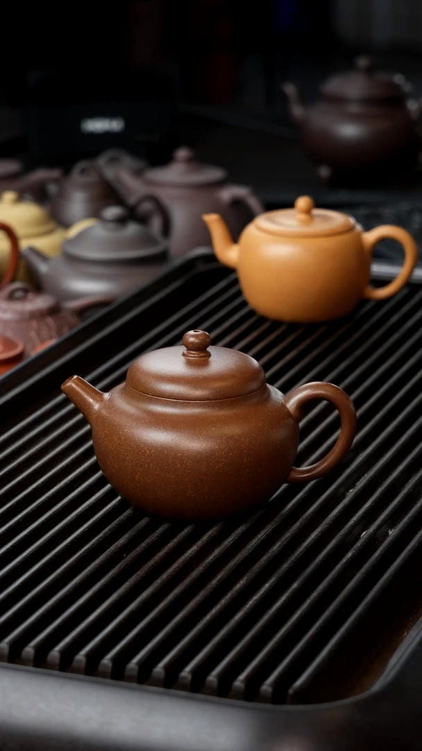 茶壶紫砂松华青段退火半手清款价180 玄玉