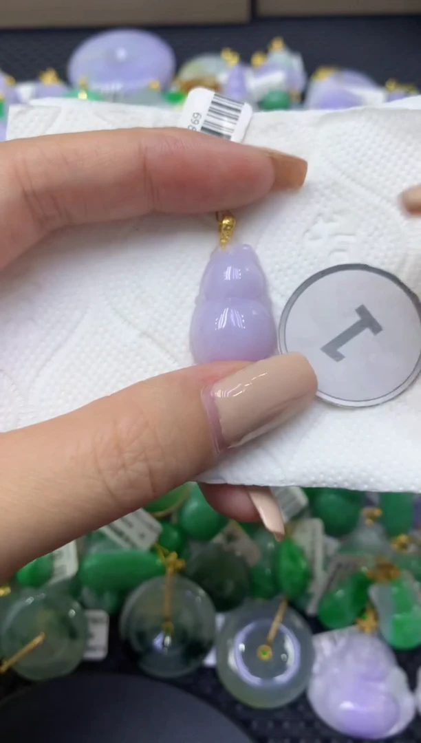 颈饰未镶嵌翡翠天然缅甸翡翠A货