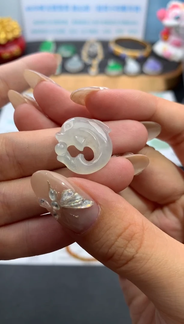 翡翠未镶嵌颈饰模式推广期48小时鉴赏期