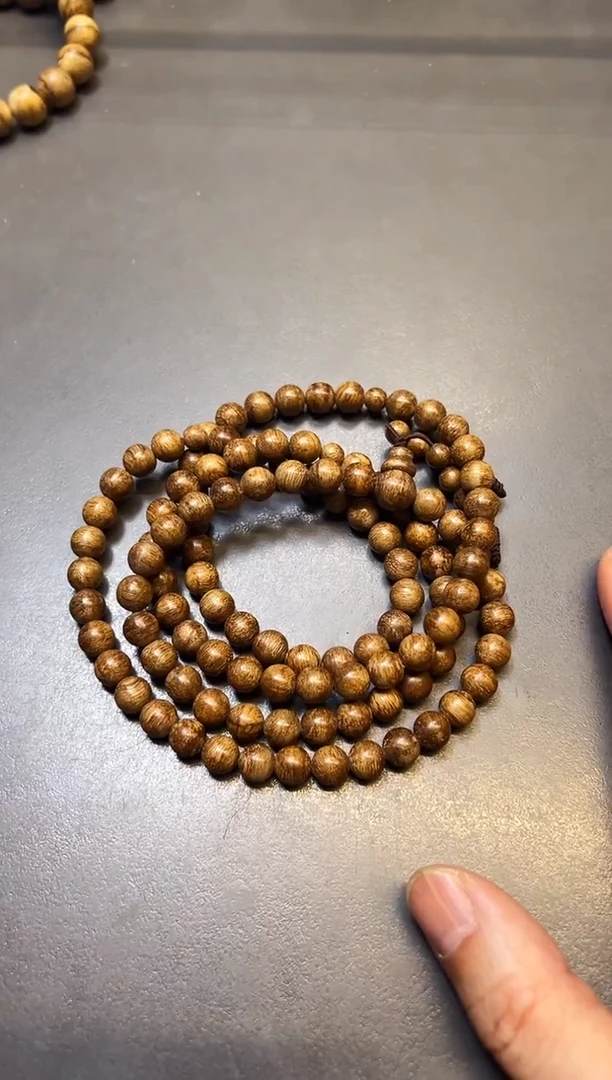 沉香手串由*森0.8亚奇红土土沉19.9克多样性发货1条