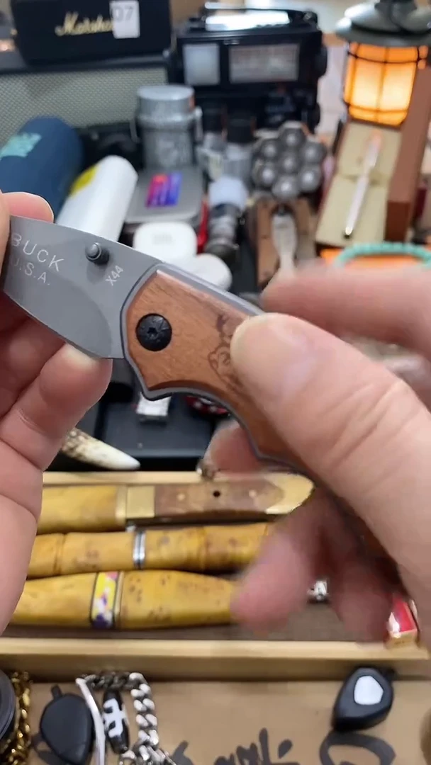 瓷片闪购商品 如图所示