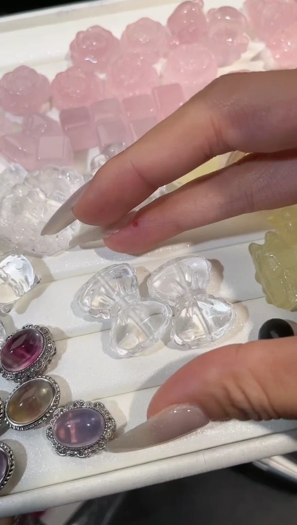 【闪购商品】水晶手链未镶嵌多样性发一Q24白水蝴蝶结