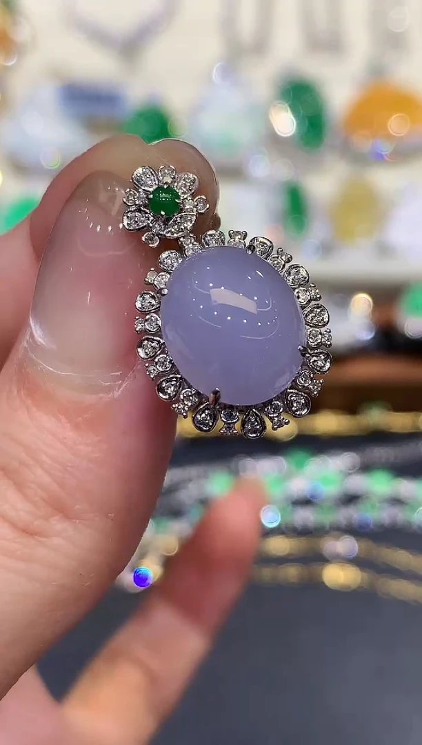 吊坠(不含链)18K金镶嵌翡翠L2162多样性发其一