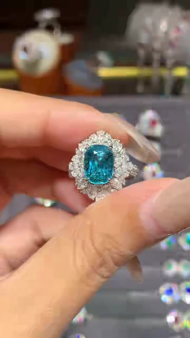 18K金镶嵌戒指碧玺3CT