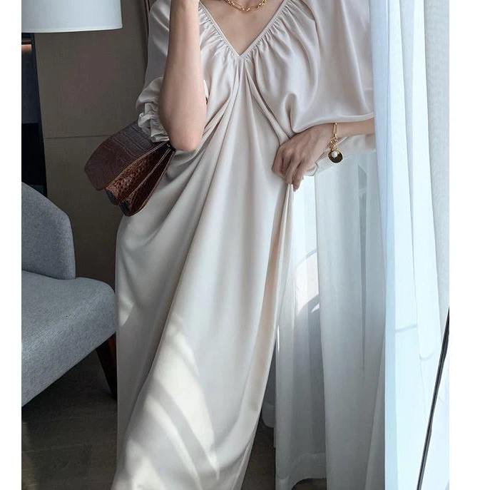 高品质显瘦薄款孤品女装 No退No换 默认微瑕 （下单备注编码）