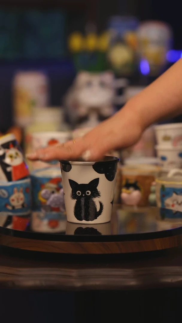 【闪购商品】摆件景德镇釉下彩绘设计师款式陶瓷