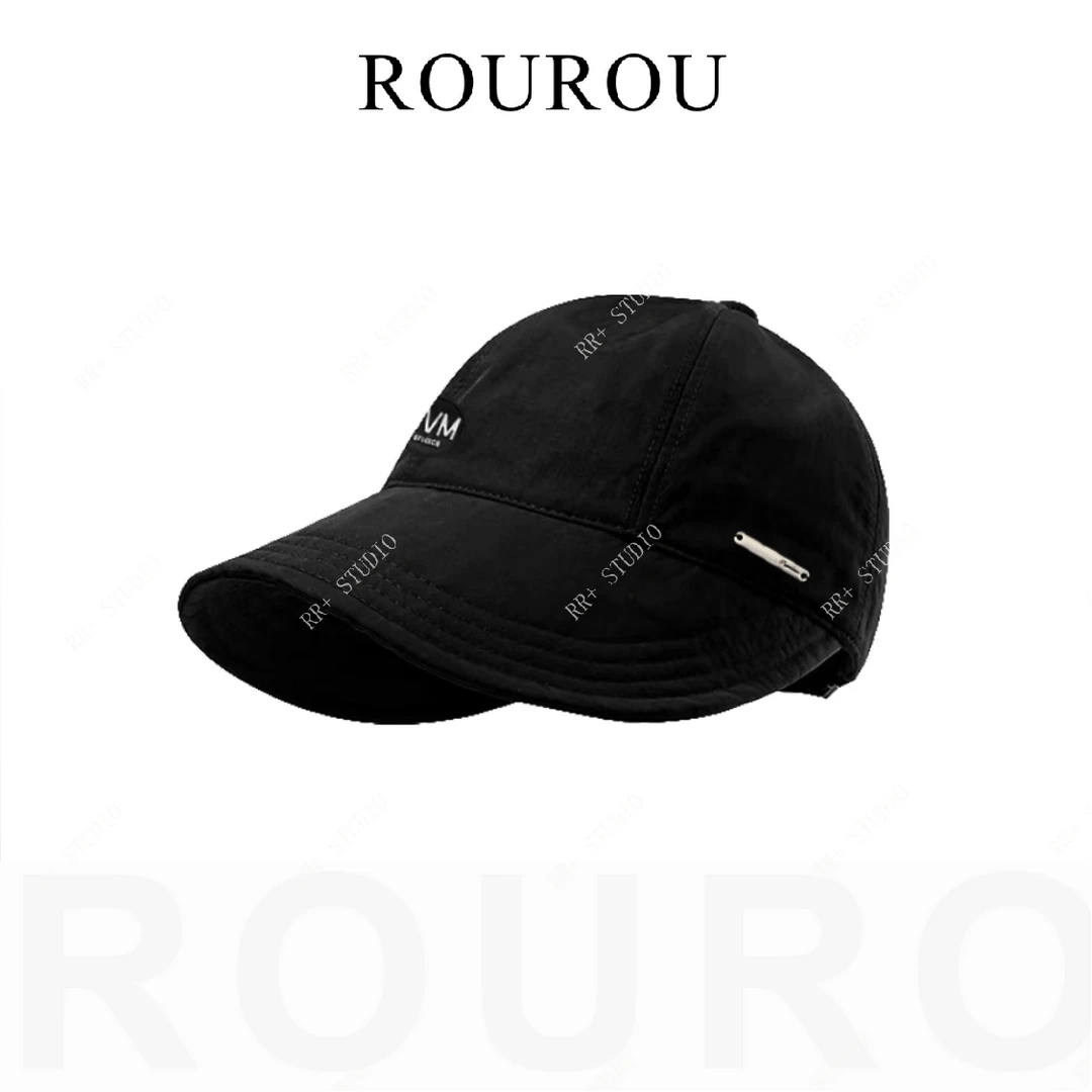 16369街头字母小标刺绣男女可调节黑色棒球帽