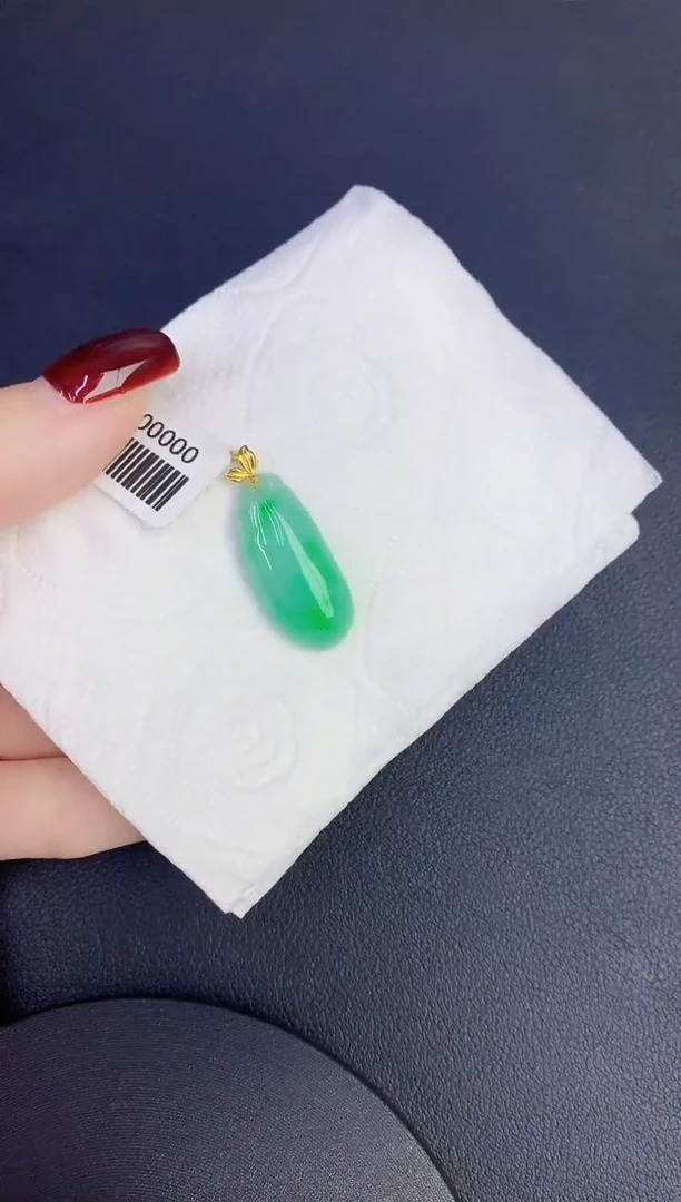 颈饰18K金镶嵌翡翠缅甸天然翡翠A货