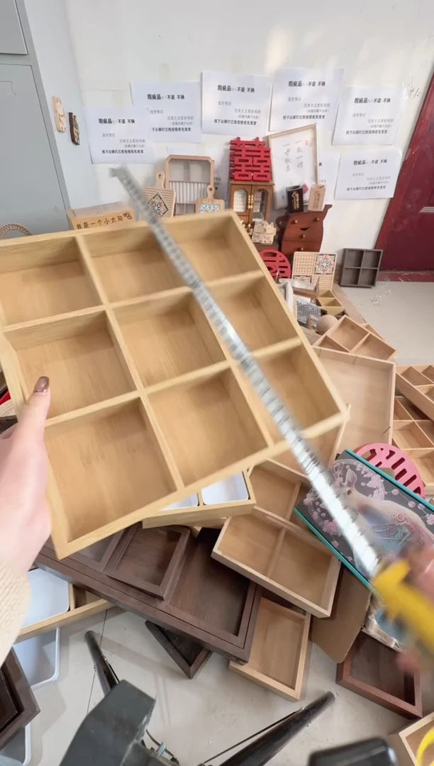 原木色九宫格微瑕拍下不退不换无售后