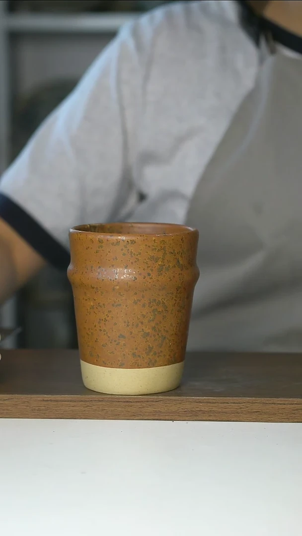 微瑕丹麦植物釉落叶棕手握杯300ml@4-2@