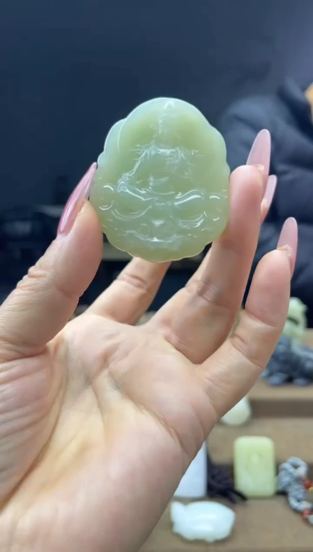 颈饰未镶嵌和田玉1