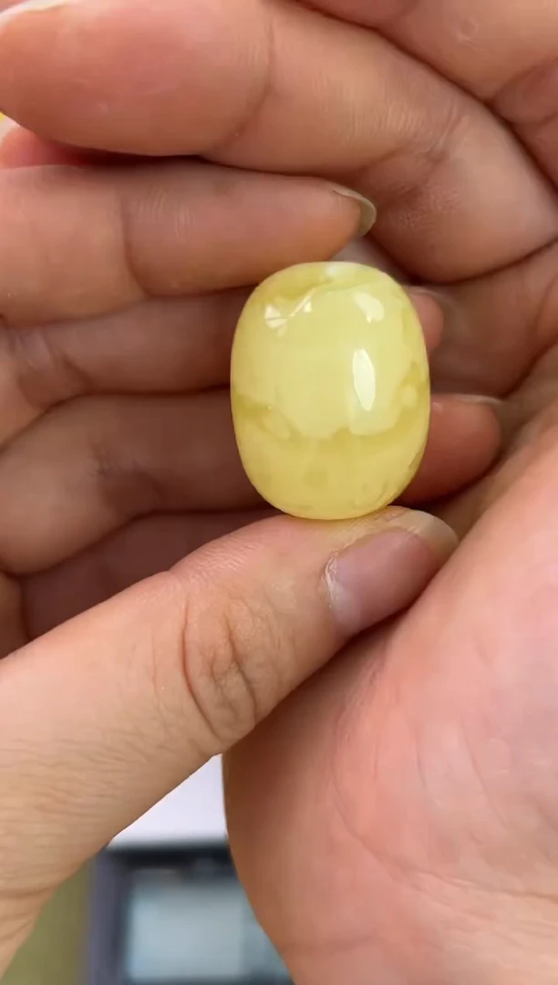 裸石琥珀未镶嵌琥珀蜜蜡吊坠