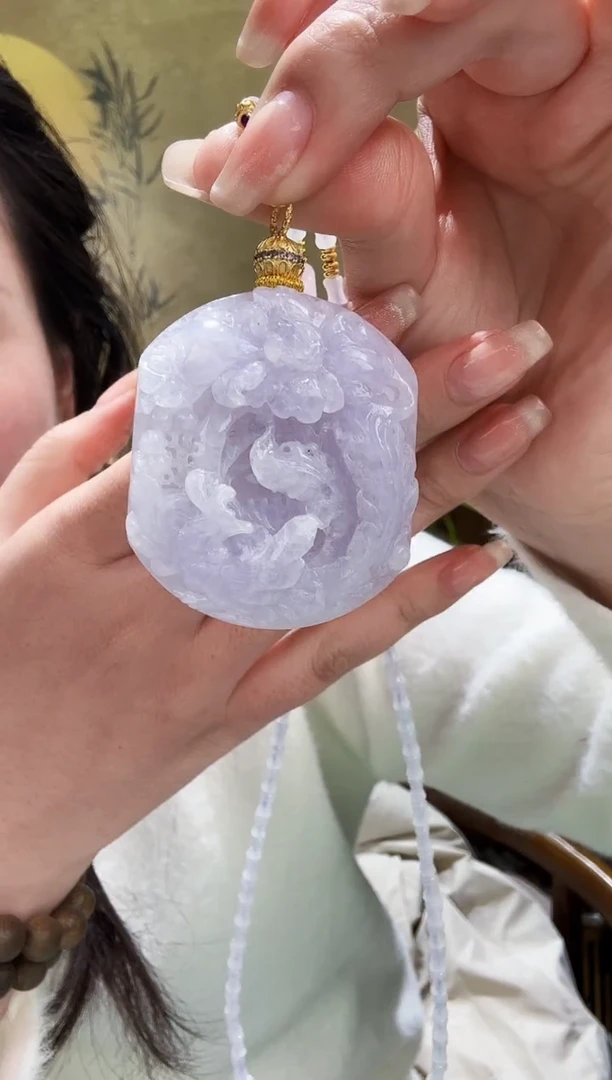 颈饰未镶嵌翡翠吊坠