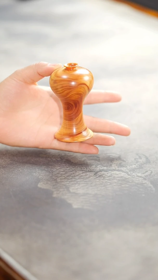 柏木（崖柏）淳化料花器412